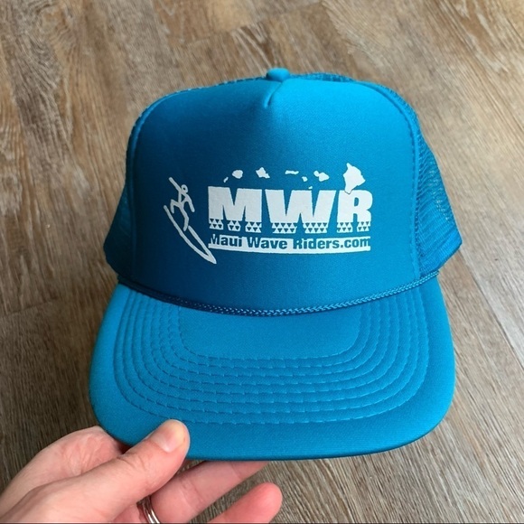 Maui Wave Riders Surfer Retro Vintage Blue Trucker Mesh Hat main image 4